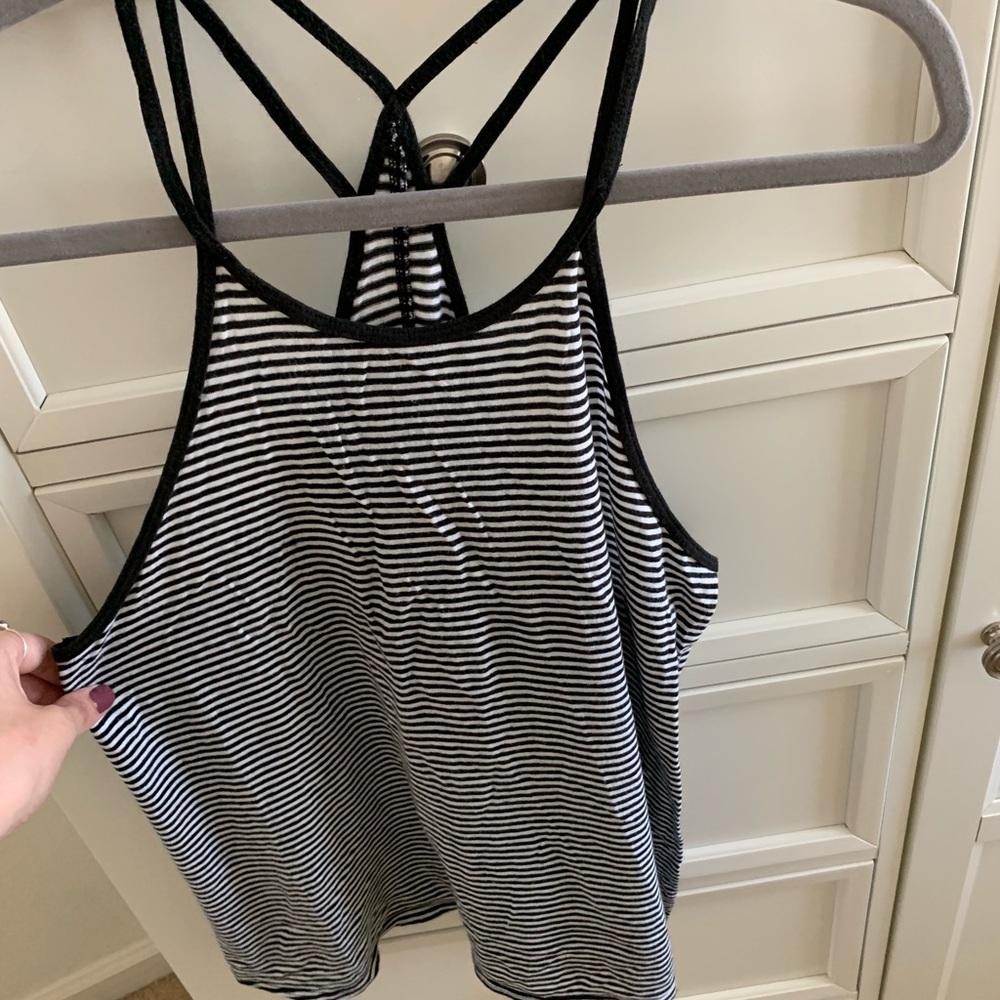Hollister tank